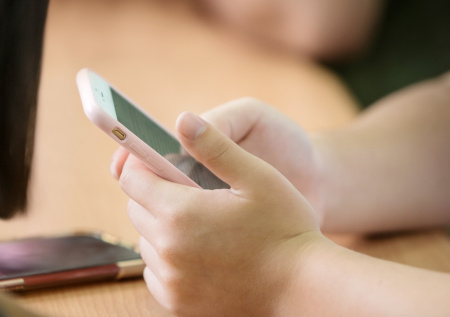 Мошенники забирают у школьников аккаунты в сервисах объявлений