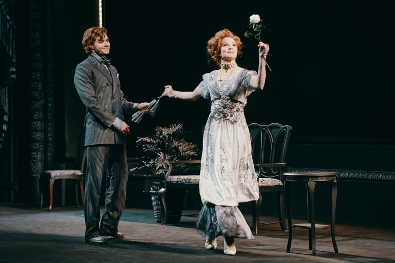 Сцена из спектакля «Плохие хорошие»