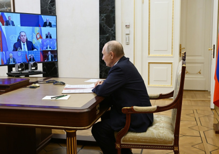 Песков ответил на вопрос о втором совещании Путина с Совбезом