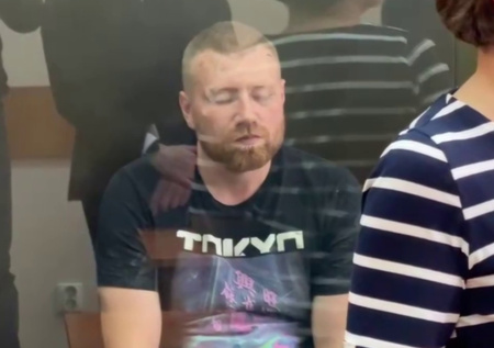 Выбросившего с четвертого этажа дочь уфимца признали невменяемым