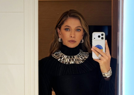 Брежнева на мели: отмена концертов, распродажа вещей — ее примут в РФ?