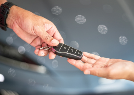 Россиянам дали совет, как не стать жертвой мошенников при покупке авто