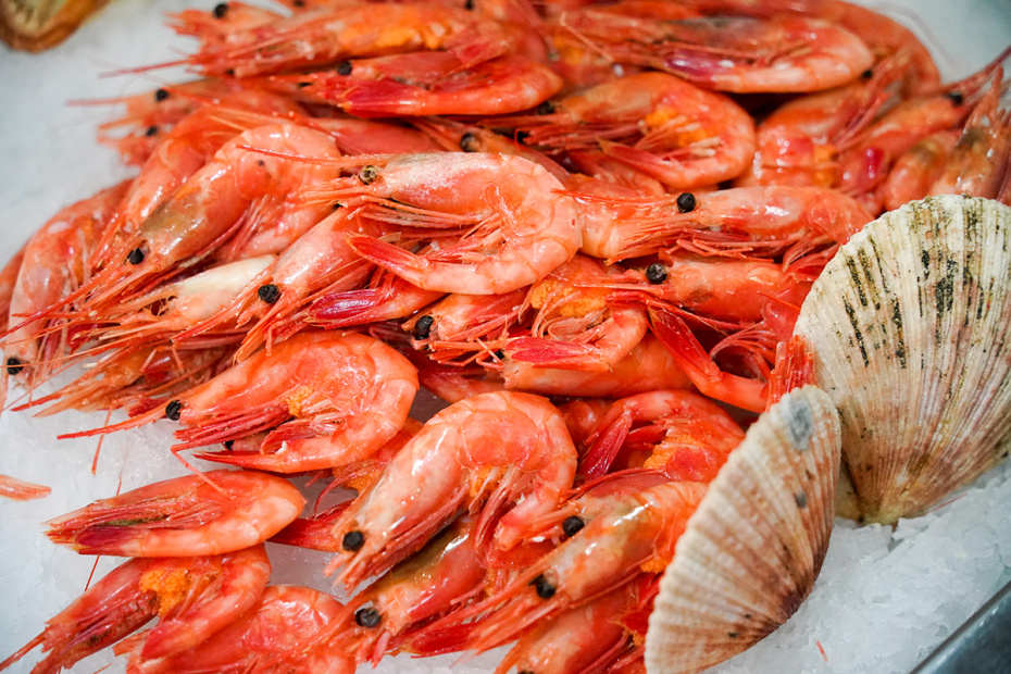 Сколько варить креветки?