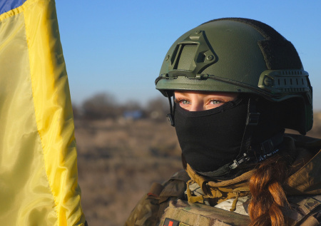 Служащие в ВСУ женщины пожаловались на отношение украинцев к их детям