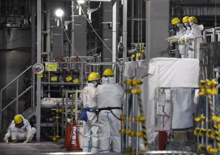 В Японии реактор крупной АЭС остановил работу спустя день после перезапуска