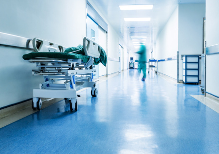 Малыши оказались на больничной койке после посещения детского сада