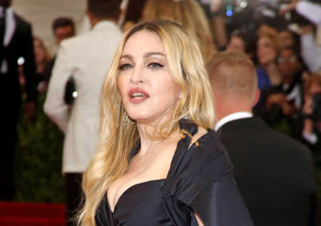 «Самая тихая из всех детей»: Мадонна поздравила приемную дочку с 20-летием