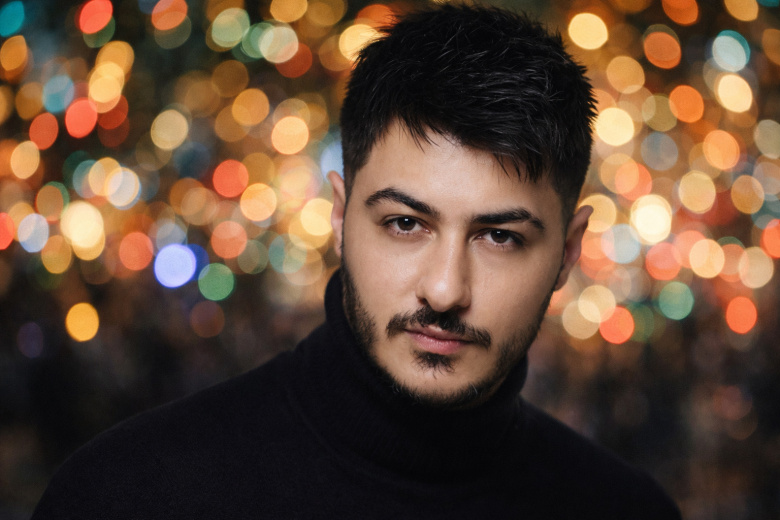 Турецкий певец и музыкант Semicenk