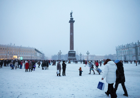 Центр Петербурга могут сделать платным для машин