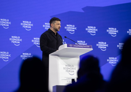 Зеленского уличили в панике после выступления в Давосе