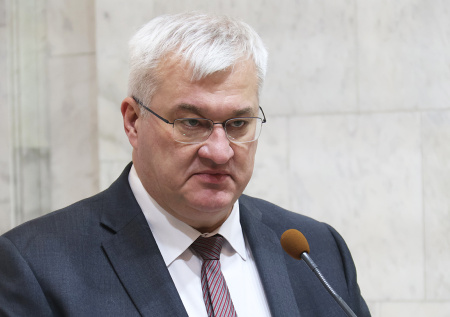 Глава МИД Украины нахамил Орбану вслед за Зеленским