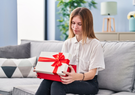 Юрист раскрыл, можно ли вернуть подарки после расставания