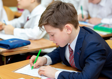 В Госдуме предложили вернуть один предмет в программу начальной школы