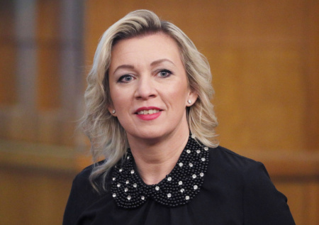 Захарова приготовила традиционное блюдо в посольстве КНР