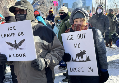 Массовые протесты охватили Миннеаполис, несмотря на 40-градусный мороз