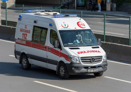 Тело без головы и ног нашли в мусорном баке в Турции