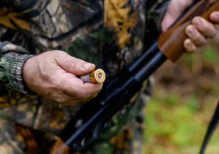 Россиянин застрелил друга на охоте и пытался списать на случайность