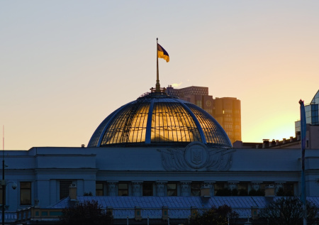 «Крутись как хочешь»: раскрыто, кто способен заставить Киев провести выборы