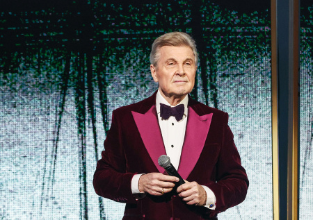 Аборты первой жены, слухи о болезни, уход со сцены: как живет Лев Лещенко