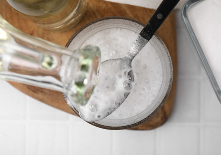 Сода и уксус: как не испортить выпечку старой ошибкой и получить пышный результат