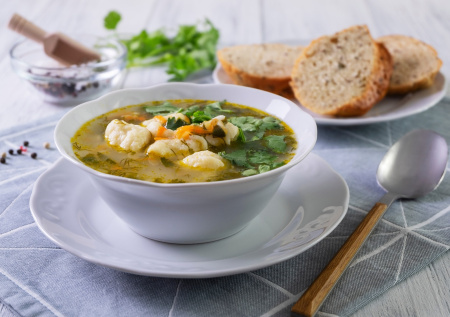 Суп как надо: три простых способа загустить бульон, если переборщили с водой