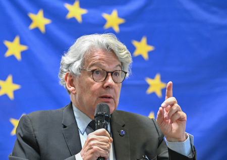 «Ненавидит человечество»: в России напомнили США о «свободе слова» в ЕС