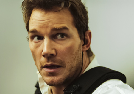 Фильм Бекмамбетова обошел в США «Аватар 3»: чем режиссер покорил зрителей