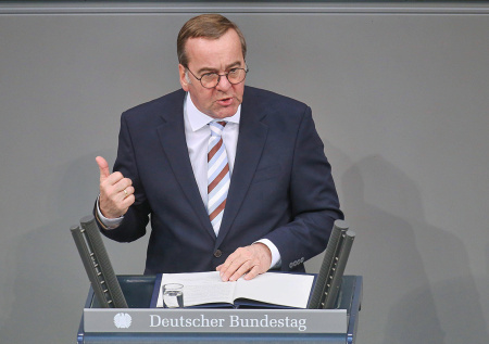 «Просто неуважительно»: в ФРГ осудили Трампа за слова про Афганистан