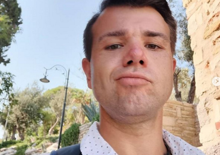 Розыск, инвалидность, обвинения в насилии: как живет актер Михаил Казаков