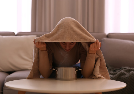 Врач предупредил, чем грозят ингаляции над картошкой при ОРВИ