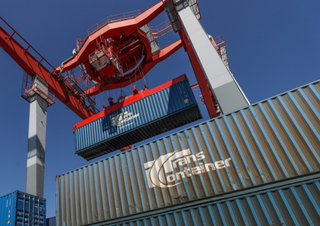 «Перевести меру в постоянную»: в РФ призвали закрепить параллельный импорт