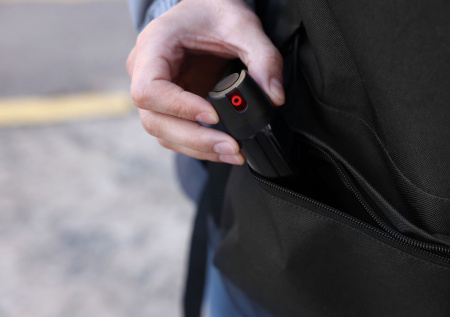 Мужчина распылил перцовку в лицо пассажиру московского метро