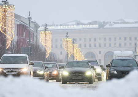 Москва столкнулась с девятибалльными пробками
