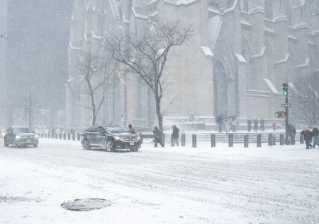 В США подсчитали число погибших после мощного зимнего шторма