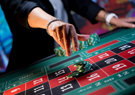 Онлайн-казино станет легальным в России? Кто предложил, кто «за» и «против»