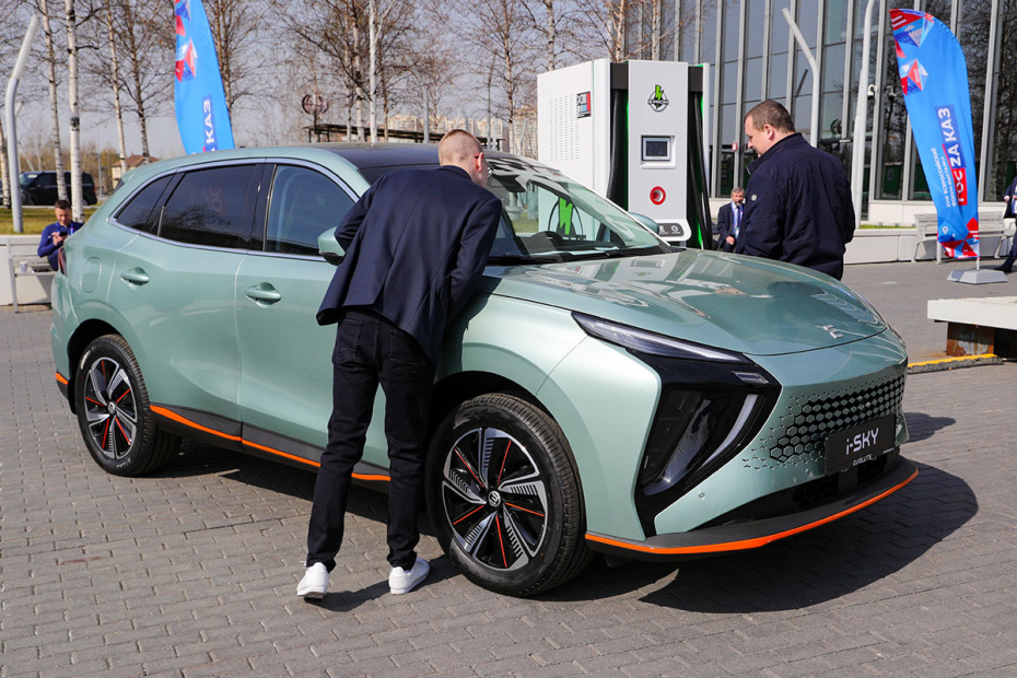 Электромобиль Evolute