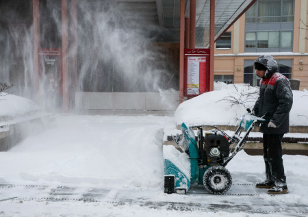 Сугробы в Москве достигли полуметра