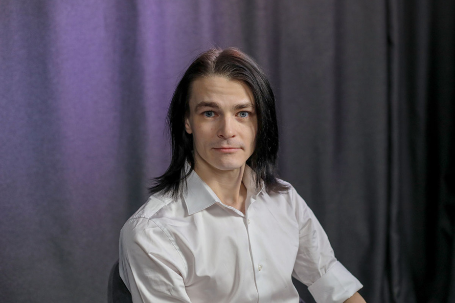 Оджан Наумкин во время интервью NEWS.ru