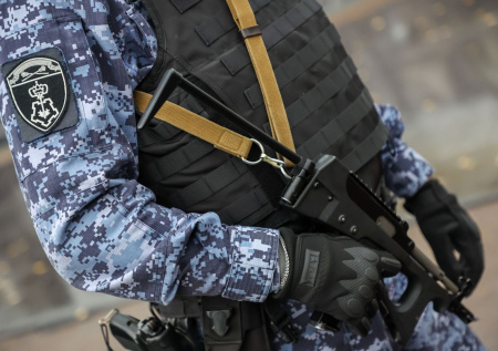 Семейная пара с коляской попыталась «накрыть стол» в обход кассы