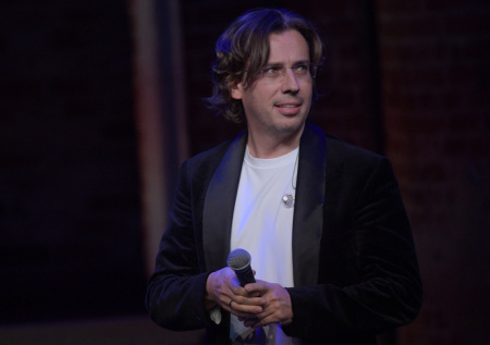 Галкин соблазняет фанаток новым образом? Что известно, ревнует ли Пугачева