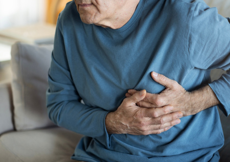 Врач назвала симптомы оторвавшегося тромба