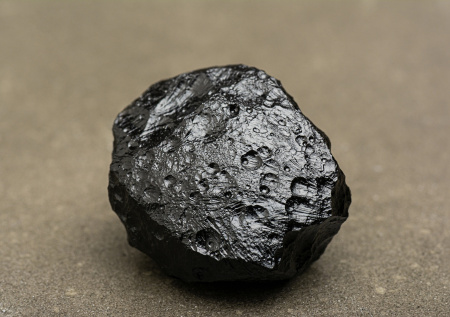 Ребенок нашел метеорит старше Земли