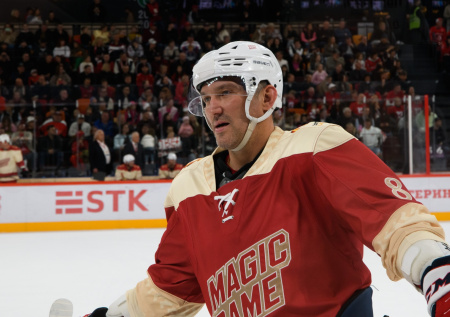 Скоро забьет 1000 шайб! Овечкин идет за вторым рекордом Гретцки в НХЛ