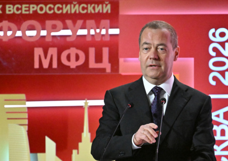 Медведев ответил, когда все госуслуги уйдут в онлайн-формат