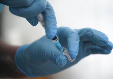 Академик РАН рассказал, почему от вируса Нипах пока нет вакцины