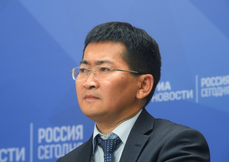 «Пугалки для людей»: в Госдуме объяснили перевод стрелок часов Судного дня