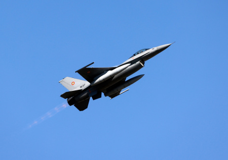 Пентагон заключил контракт на обслуживание переданных Украине F-16