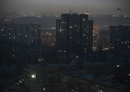 «Висит на волоске»: в Европе описали положение Украины