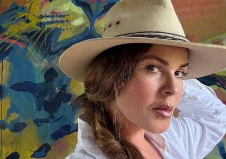 Андреева опубликовала фото из Африки после внесения в санкционный список ЕС