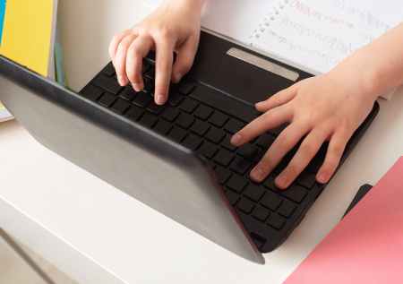 Доцент ответил, поможет ли закрытие сайтов с ГДЗ